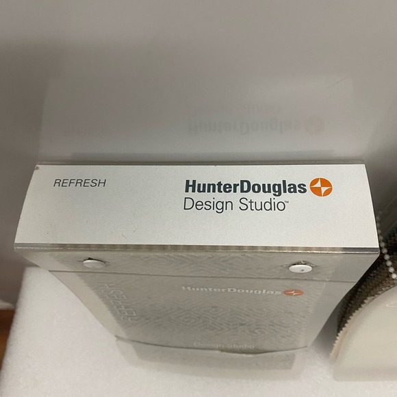 Hunter Douglas DESING STUDIO Fabric samples books lot of 2 - Picture 8 of 9